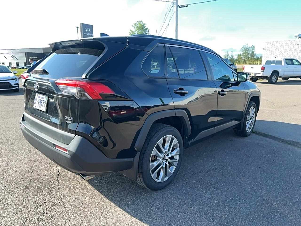 2022 Toyota RAV4  Photo4