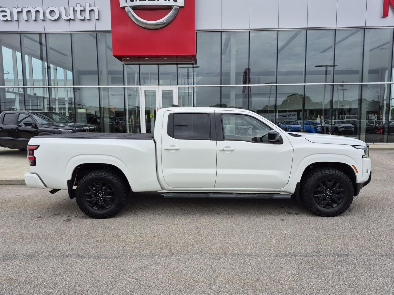 2023 Nissan Frontier SV Midnight Edition Photo