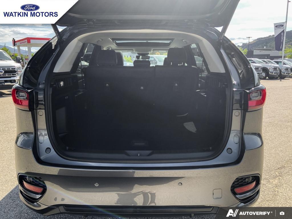 2025 Mazda CX-70 Premium Package photo 15