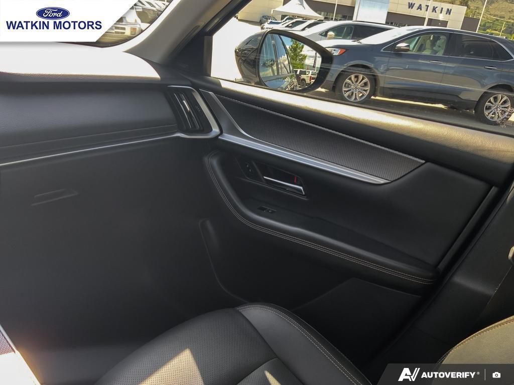 2025 Mazda CX-70 Premium Package photo 28