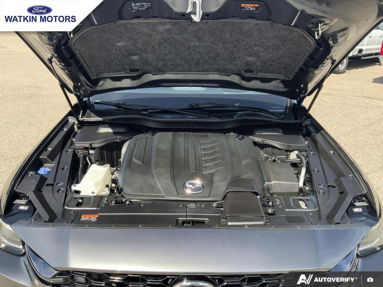 2025 Mazda CX-70 GT AWD Photo12