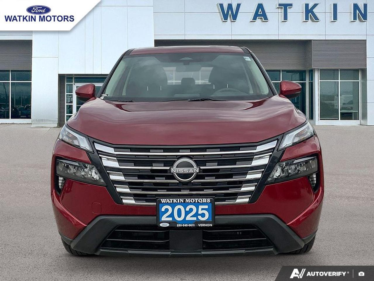2025 Nissan Rogue AWD S Photo7