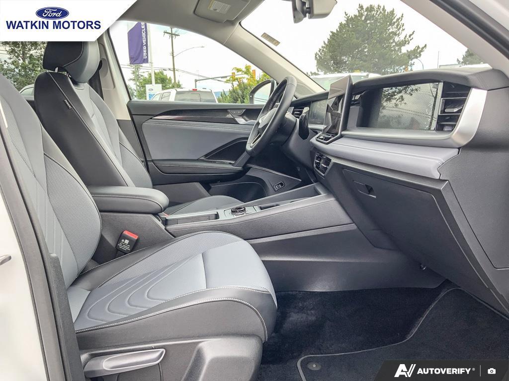 2026 Volkswagen Tiguan 4Motion SE photo 25