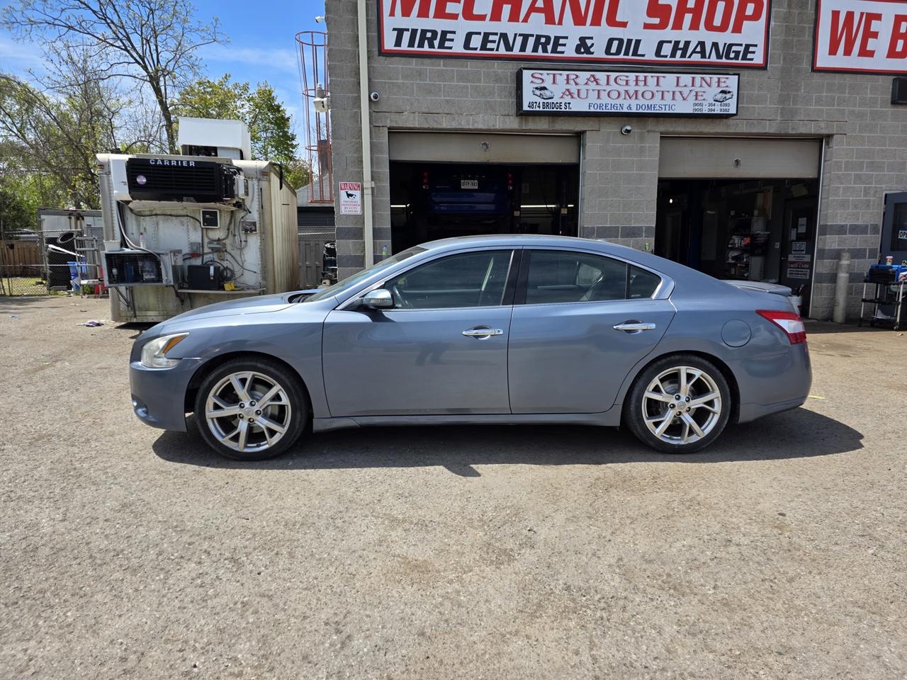 2011 Nissan Maxima S Photo
