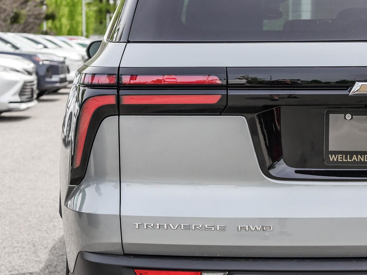 2025 Chevrolet Traverse LT Photo