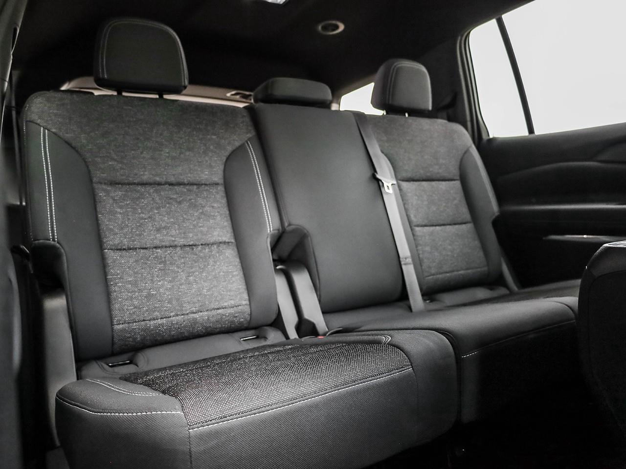 2025 Chevrolet Traverse LT Photo