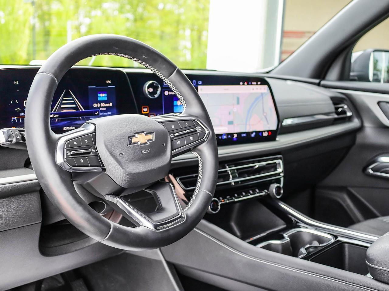 2025 Chevrolet Traverse LT Photo