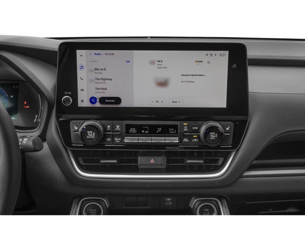 2024 Toyota Grand Highlander XLE Photo