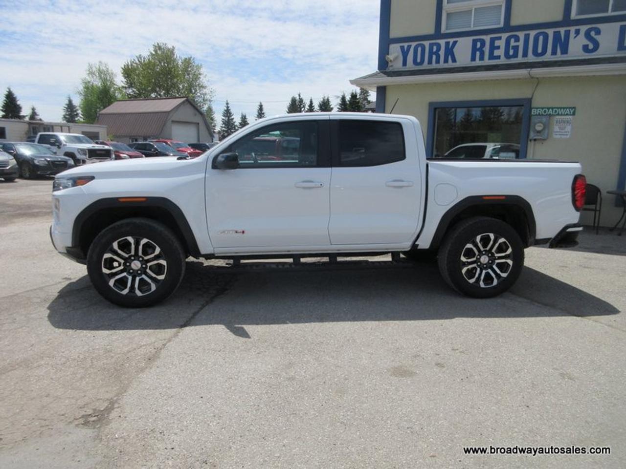 2023 GMC Canyon LOADED AT4-VERSION 5 PASSENGER 2.7L - DOHC.. 4X4.. CREW-CAB.. SHORTY.. POWER SUNROOF.. LEATHER.. HEATED/AC SEATS.. BOSE AUDIO.. BACK-UP CAMERA.. Photo3