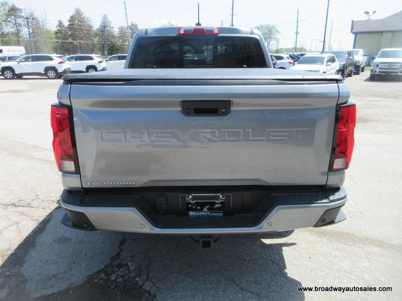 2025 Chevrolet Colorado LIKE NEW LT-PACKAGE 5 PASSENGER 2.7L - TURBO.. 4X4.. CREW-CAB.. SHORTY.. NAVIGATION.. HEATED SEATS.. BACK-UP CAMERA.. BLUETOOTH SYSTEM.. Photo