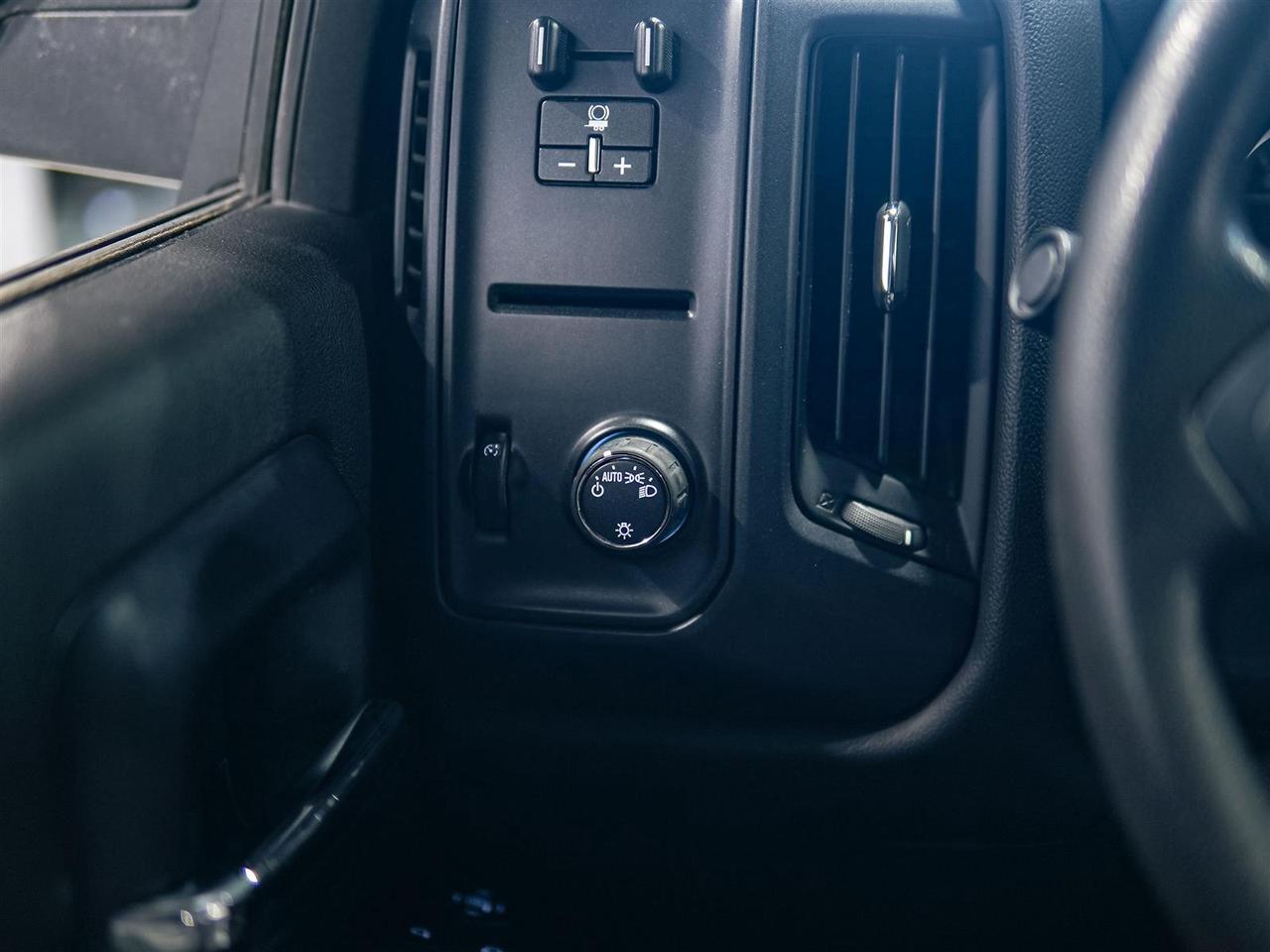 2016 Chevrolet Silverado 1500 5.3L V8 DOUBLE CAB 4X4 | AS IS SPECIAL Photo