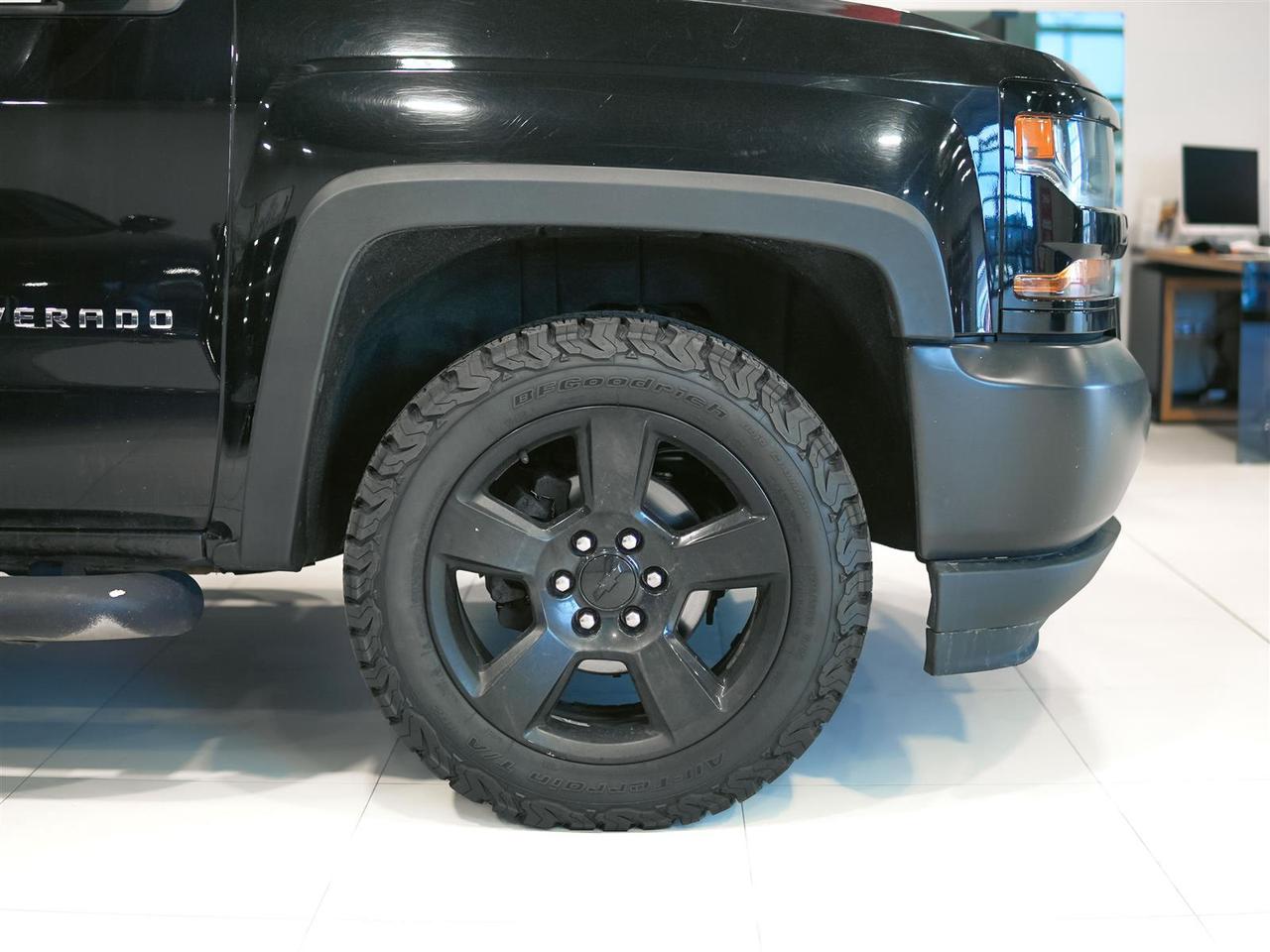 2016 Chevrolet Silverado 1500 5.3L V8 DOUBLE CAB 4X4 | AS IS SPECIAL Photo