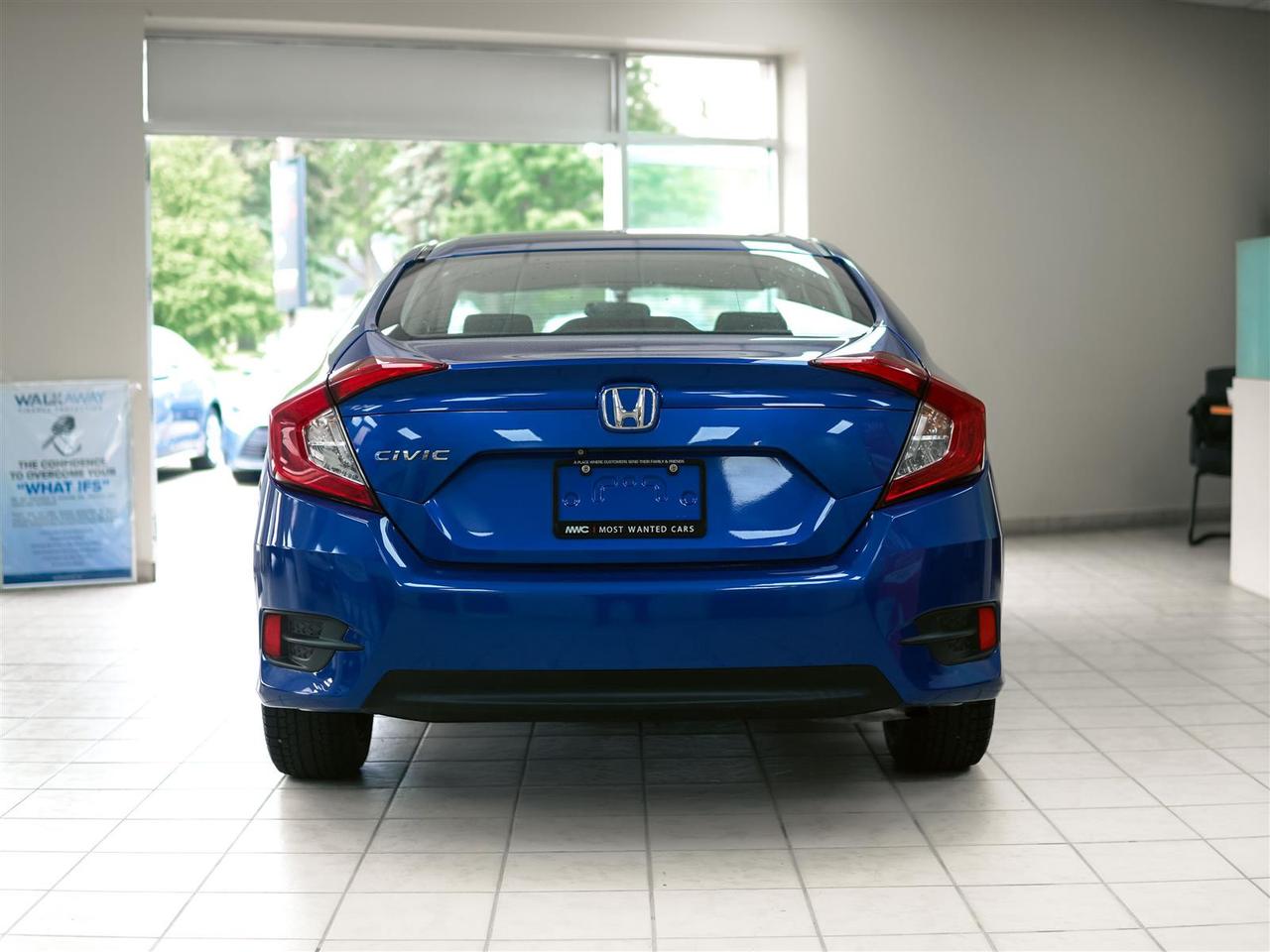 2018 Honda Civic LX | NO ACCIDENTS | HONDA SERVICED Photo