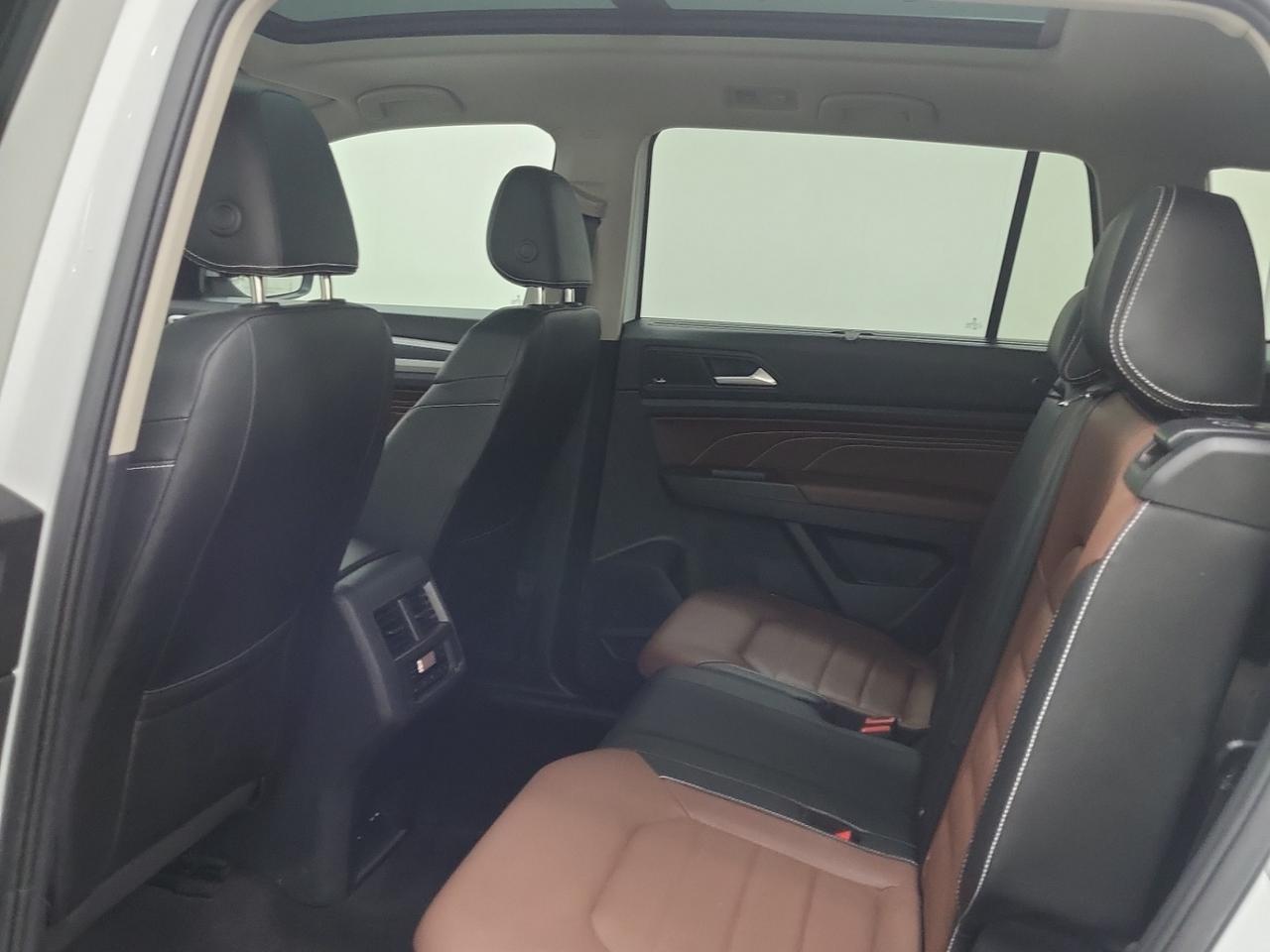 2023 Volkswagen Atlas EXECLINE | RLINE | NO ACCIDENTS | DEALER SERVICED Photo