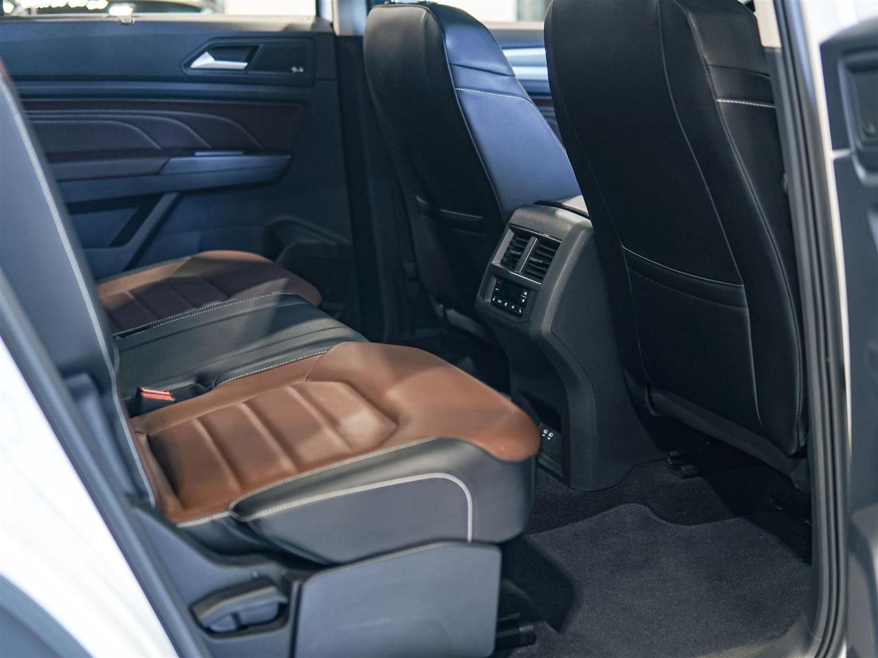 2023 Volkswagen Atlas EXECLINE | RLINE | NO ACCIDENTS | DEALER SERVICED Photo