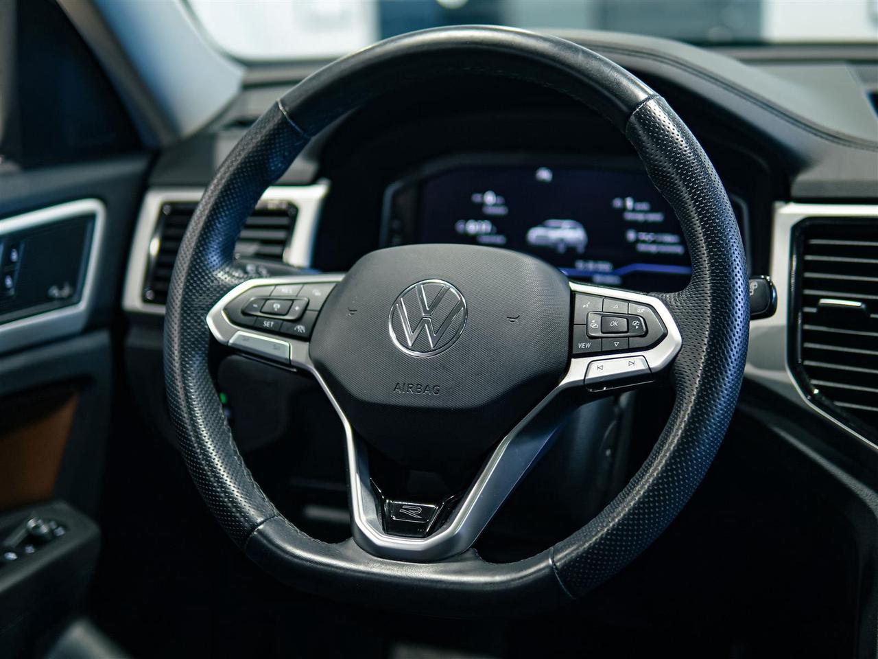 2023 Volkswagen Atlas EXECLINE | RLINE | NO ACCIDENTS | DEALER SERVICED Photo