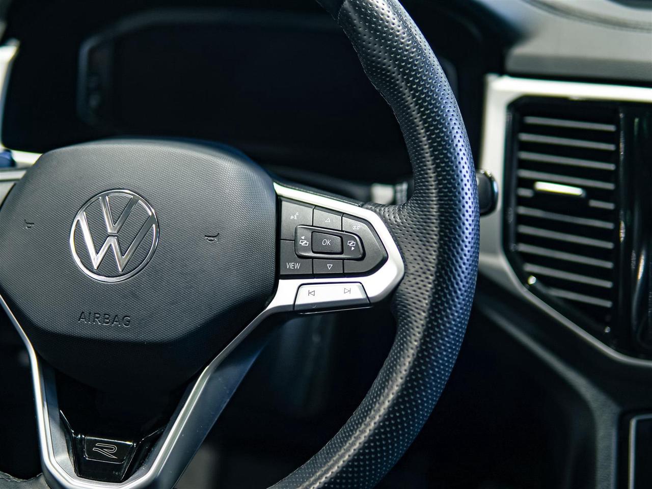 2023 Volkswagen Atlas EXECLINE | RLINE | NO ACCIDENTS | DEALER SERVICED Photo