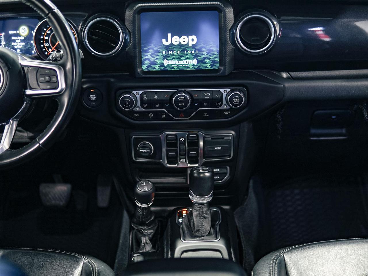 2023 Jeep Wrangler SAHARA ALTITUDE | 4X4 | LEATHER | 3.6 6 CYL | NO ACCIDENTS Photo