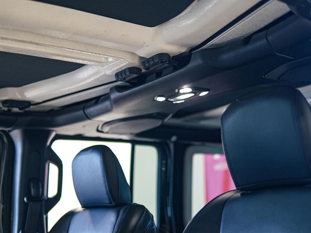 2023 Jeep Wrangler SAHARA ALTITUDE | 4X4 | LEATHER | 3.6 6 CYL | NO ACCIDENTS Photo