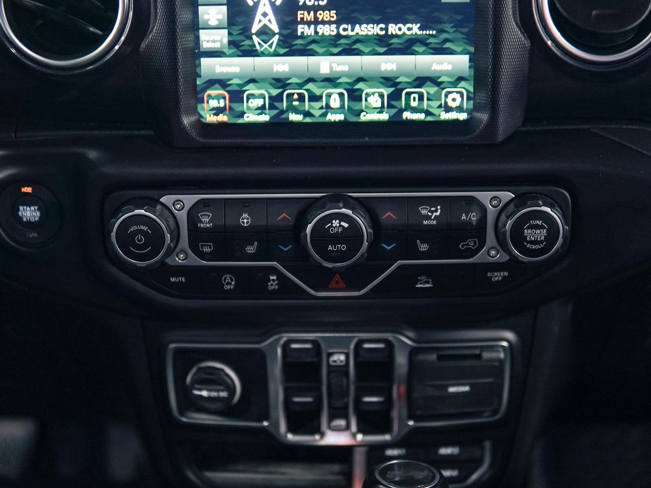 2023 Jeep Wrangler SAHARA ALTITUDE | 4X4 | LEATHER | 3.6 6 CYL | NO ACCIDENTS Photo