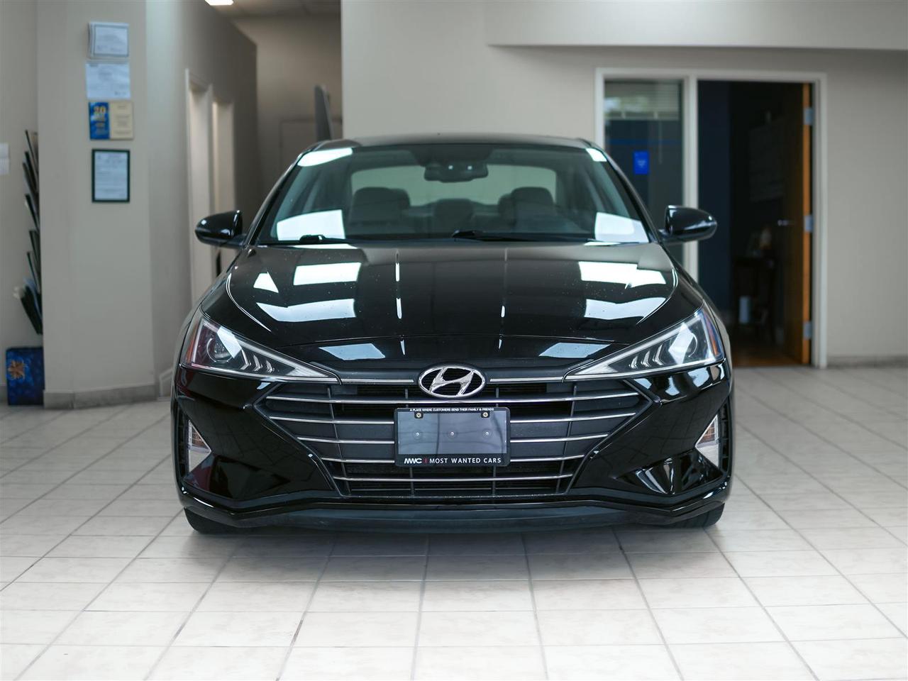 2020 Hyundai Elantra LUXURY | NO ACCIDENTS | LEATHER | SUNROOF Photo2