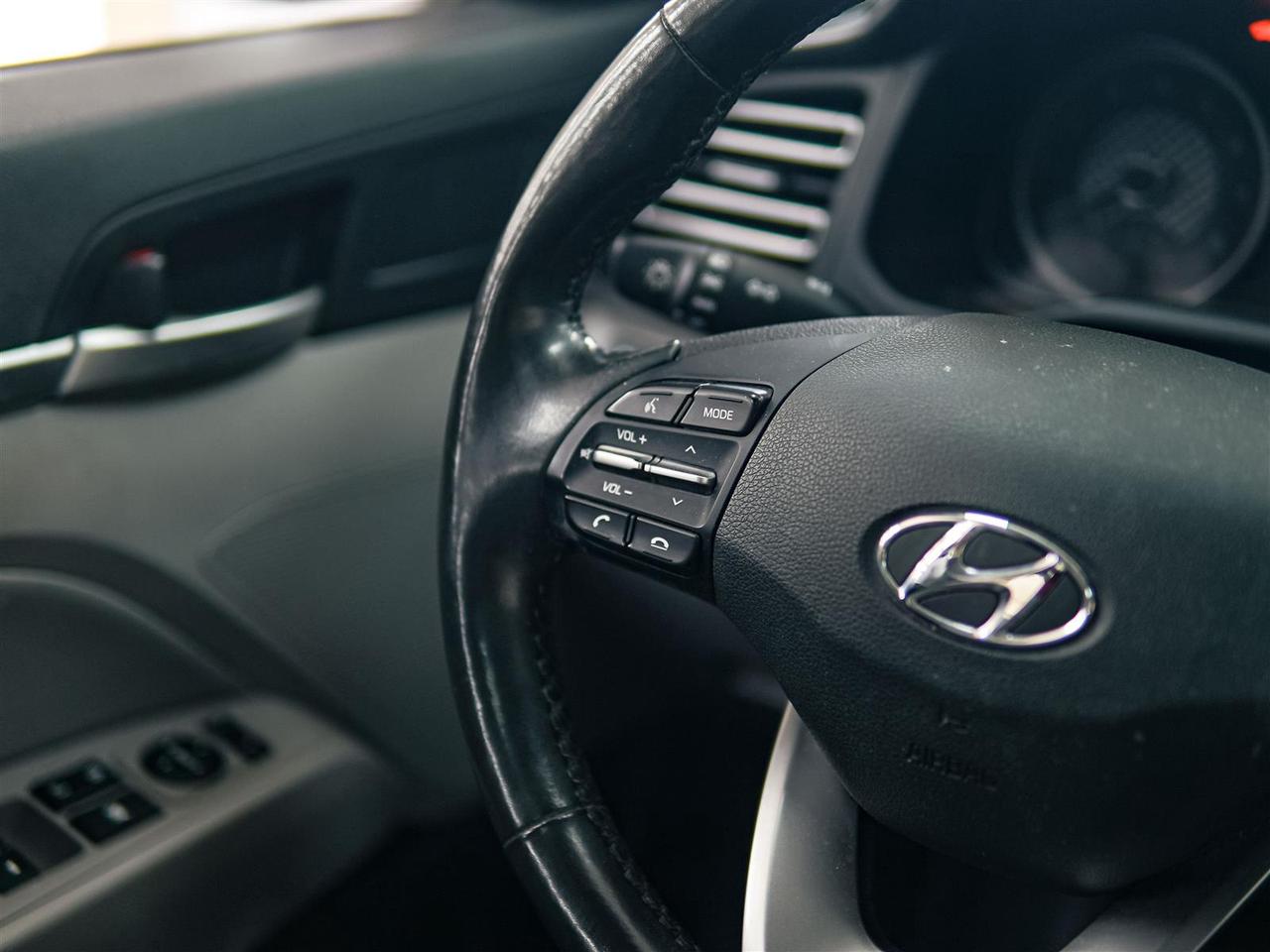 2020 Hyundai Elantra LUXURY | NO ACCIDENTS | LEATHER | SUNROOF Photo