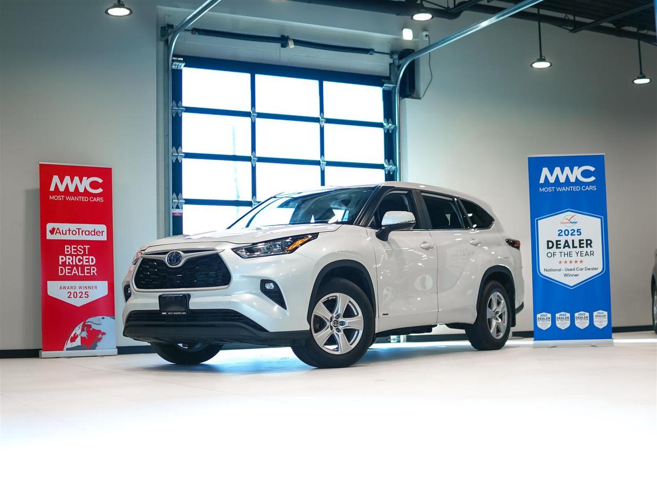 2023 Toyota Highlander HYBRID LE HYBRID | NO ACCIDENTS | TOYOTA SERVICED Photo
