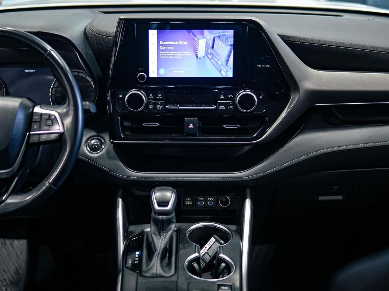 2023 Toyota Highlander HYBRID LE HYBRID | NO ACCIDENTS | TOYOTA SERVICED Photo