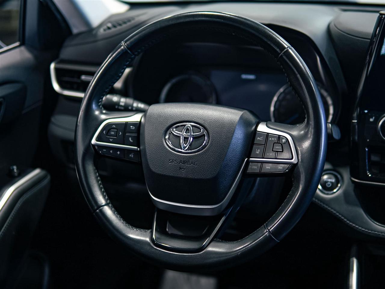 2023 Toyota Highlander HYBRID LE HYBRID | NO ACCIDENTS | TOYOTA SERVICED Photo