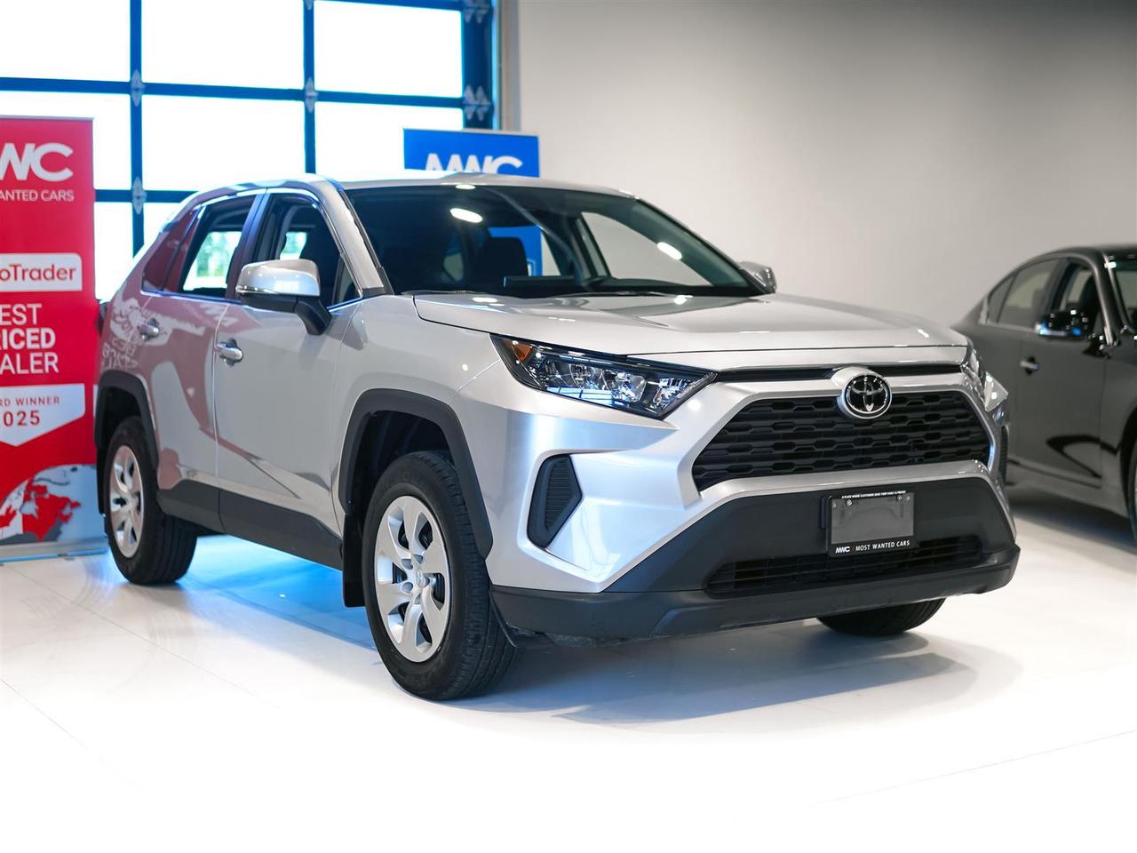 2025 Toyota RAV4 LE AWD | NO ACCIDENTS | BLIND SPOT Photo