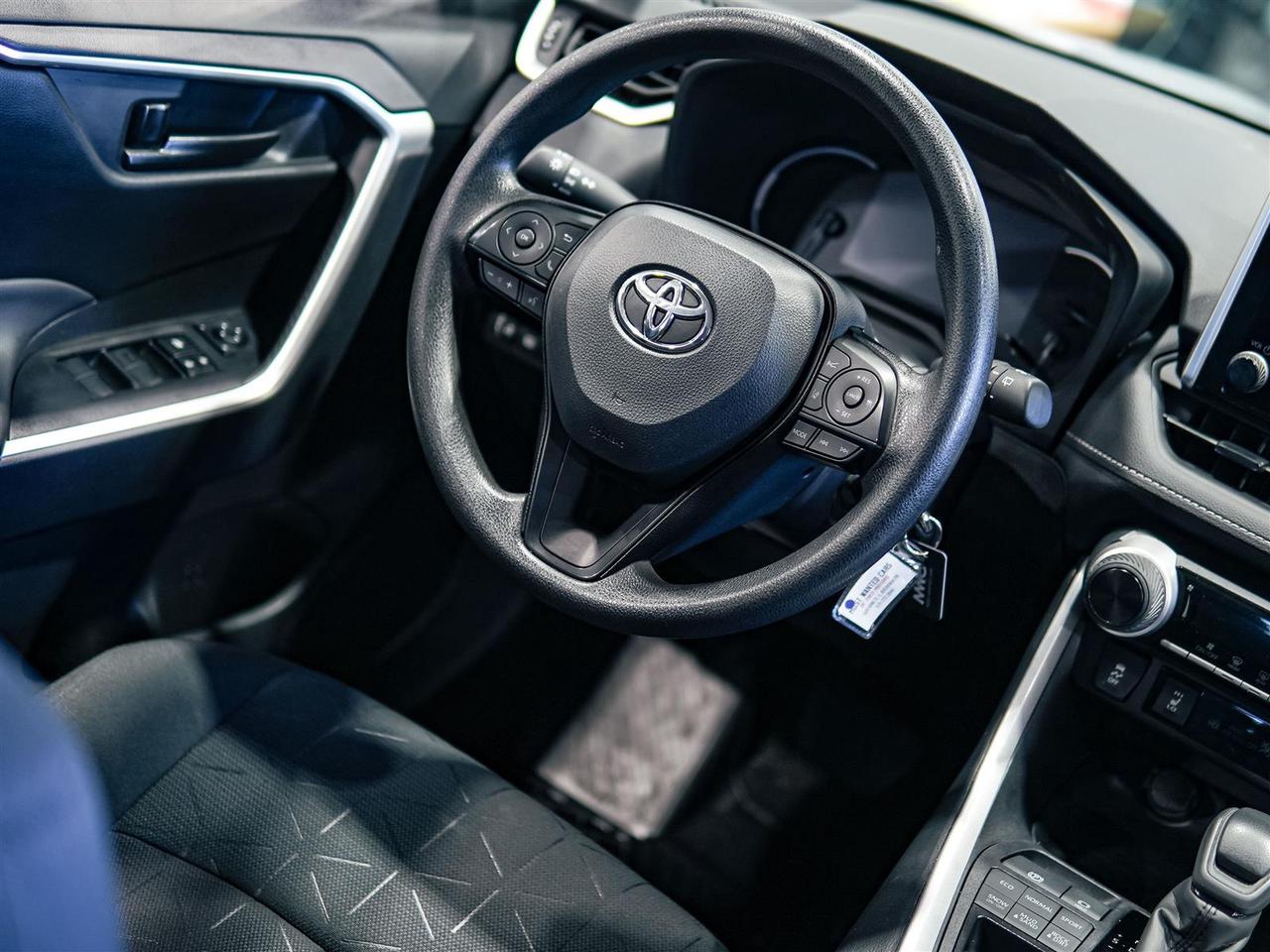 2025 Toyota RAV4 LE AWD | NO ACCIDENTS | BLIND SPOT Photo