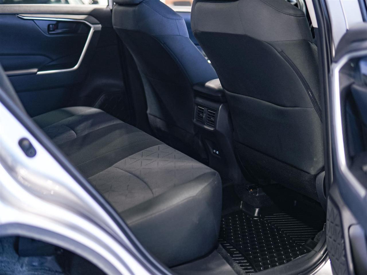2025 Toyota RAV4 LE AWD | NO ACCIDENTS | BLIND SPOT Photo