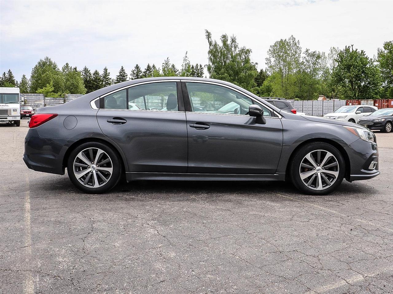 2019 Subaru Legacy LIMITED Photo2