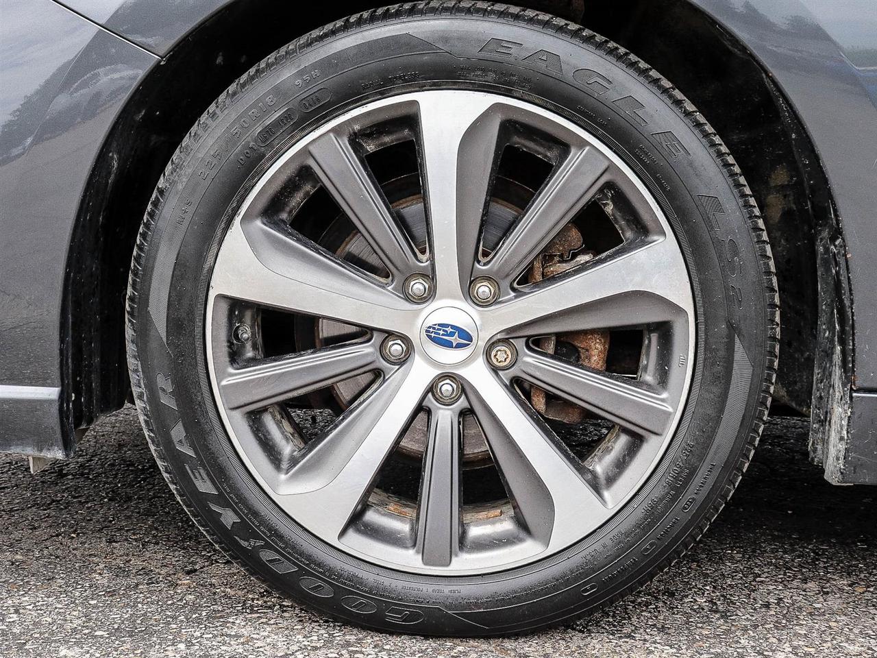 2019 Subaru Legacy LIMITED Photo
