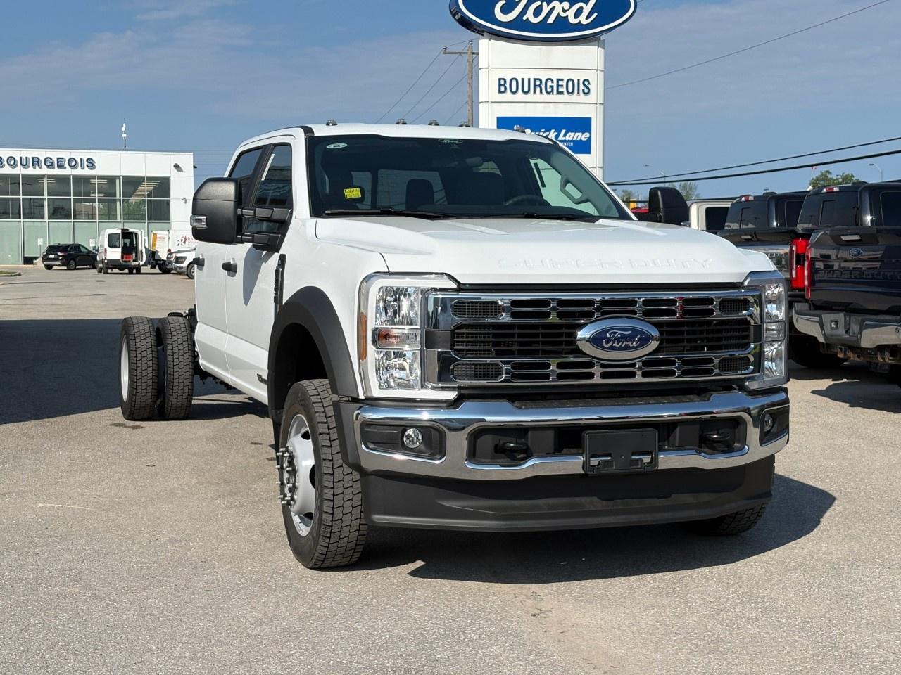 2026 Ford F-550 Super Duty DRW XL 4WD Crew Cab 203" WB 84" CA Photo