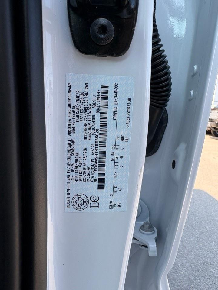 2026 Ford F-550 Super Duty DRW XL 4WD Crew Cab 203" WB 84" CA Photo