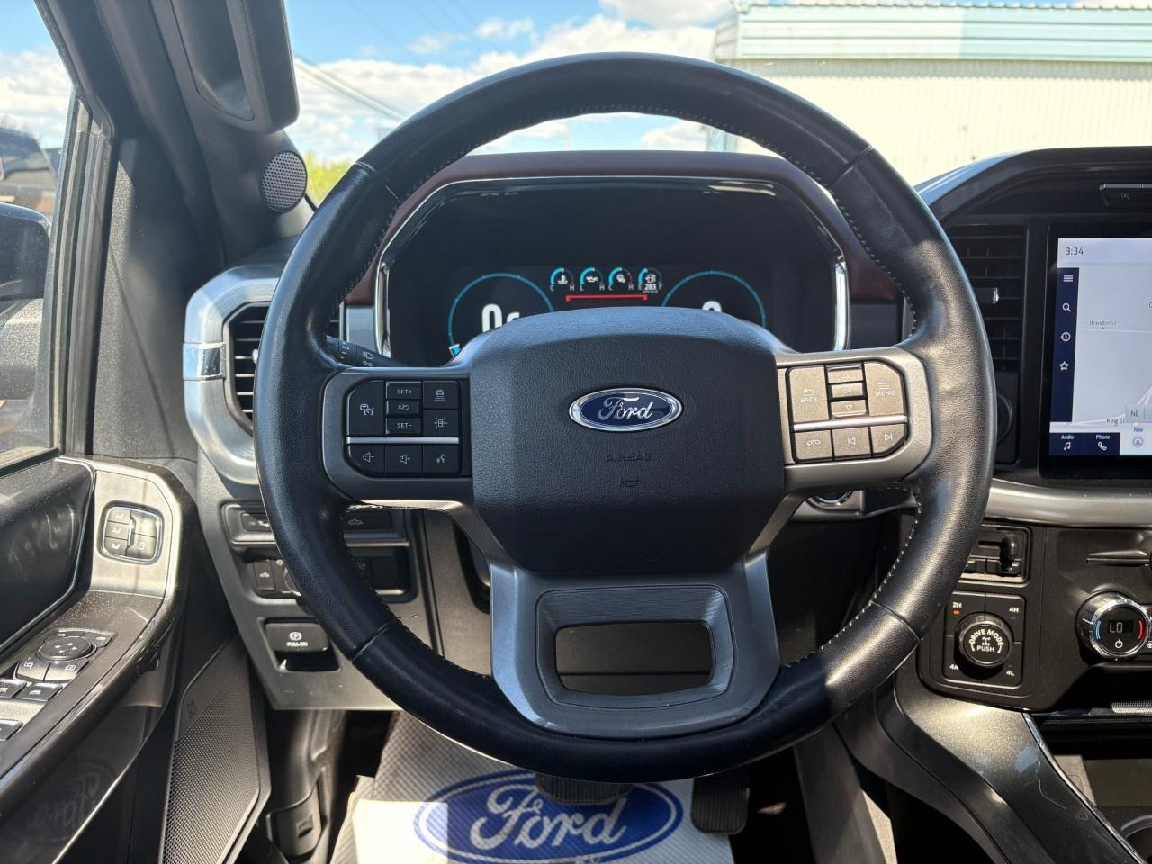 2021 Ford F-150 Lariat 4WD SuperCrew 5.5' Box Photo