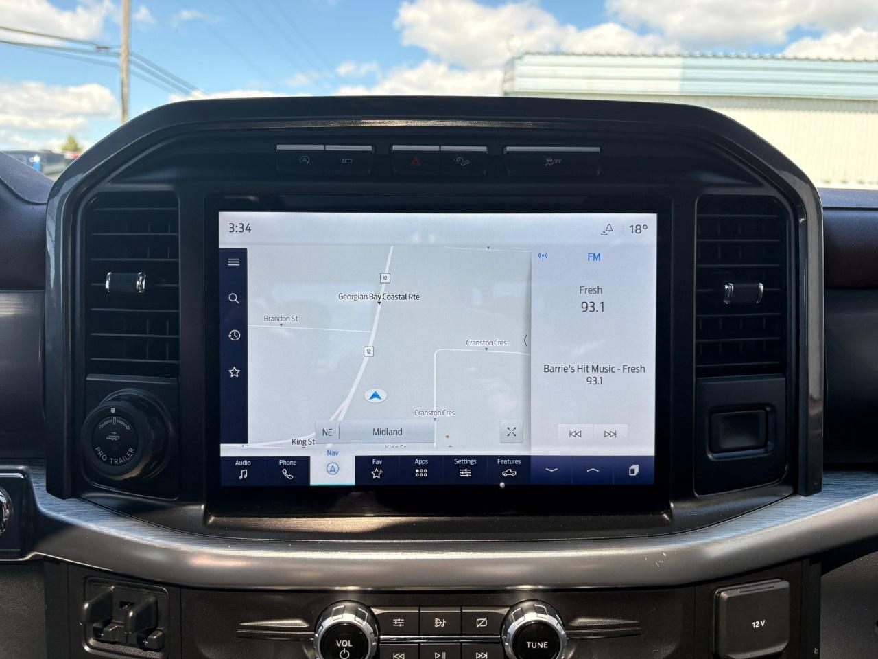 2021 Ford F-150 Lariat 4WD SuperCrew 5.5' Box Photo