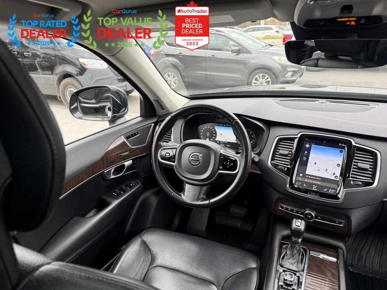 2016 Volvo XC90 MOMENTUM | PANO | 7 SEATER | LOADED Photo