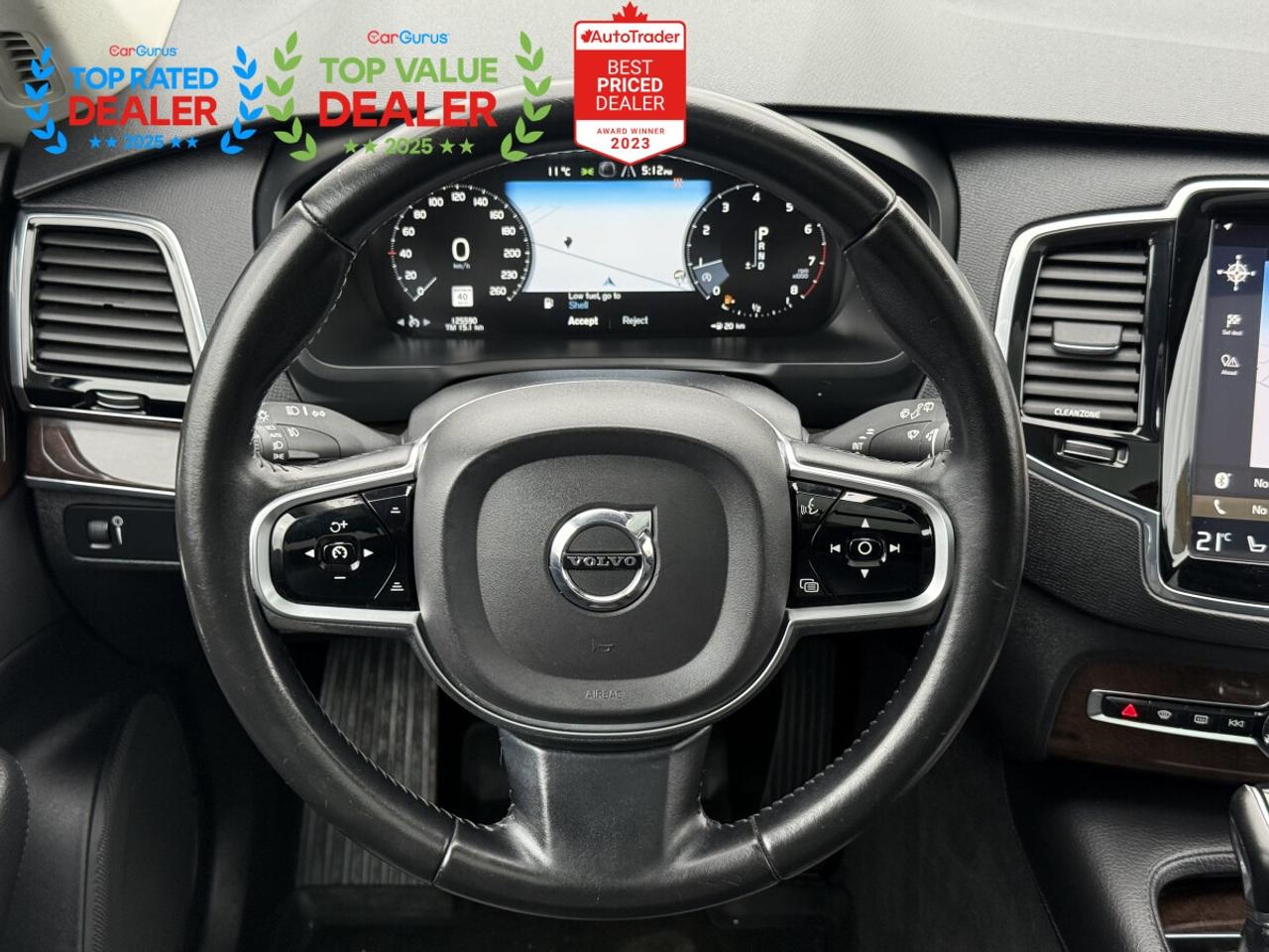 2016 Volvo XC90 MOMENTUM | PANO | 7 SEATER | LOADED Photo