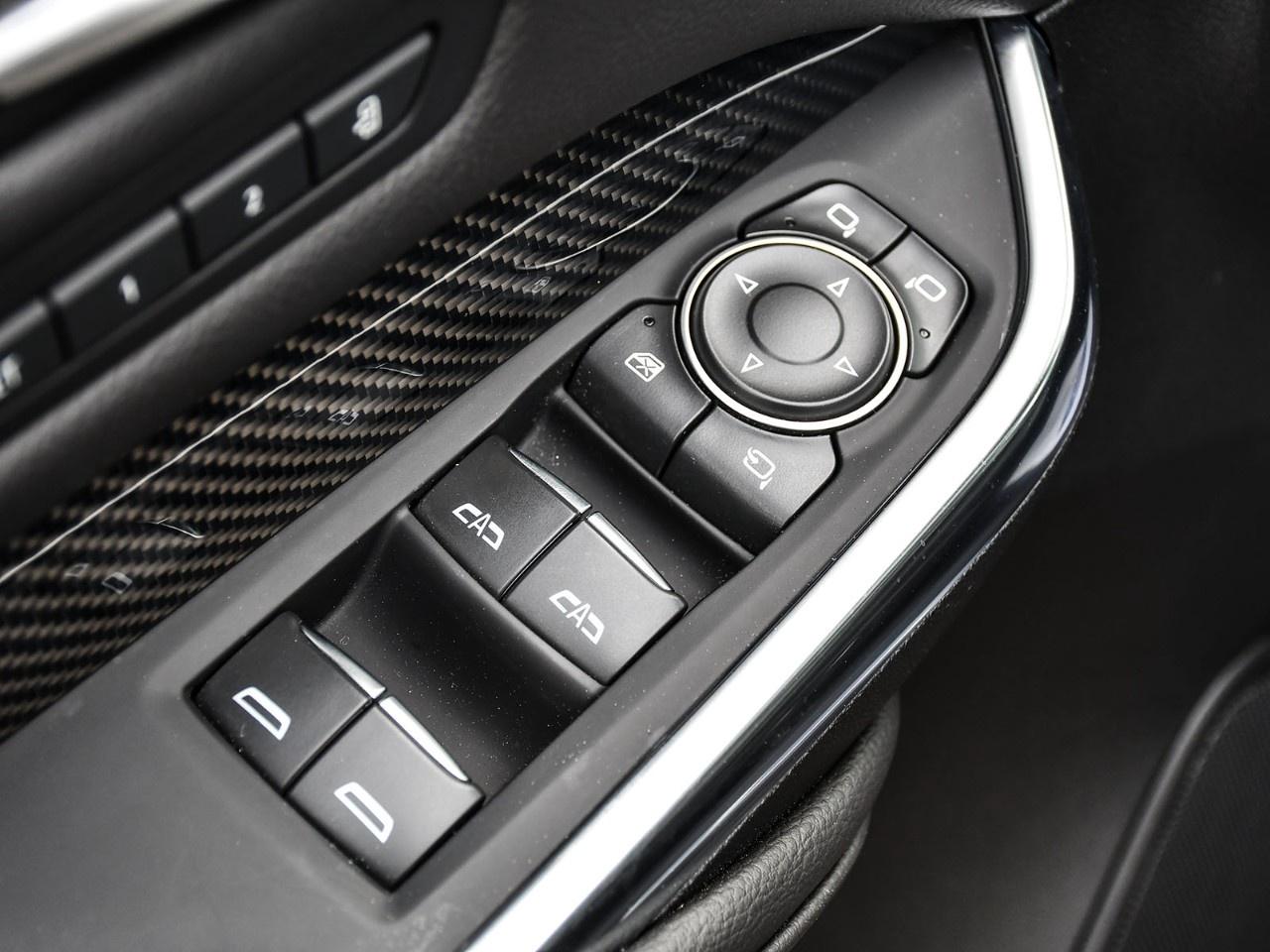 2025 Cadillac XT4 AWD 4dr Sport Photo
