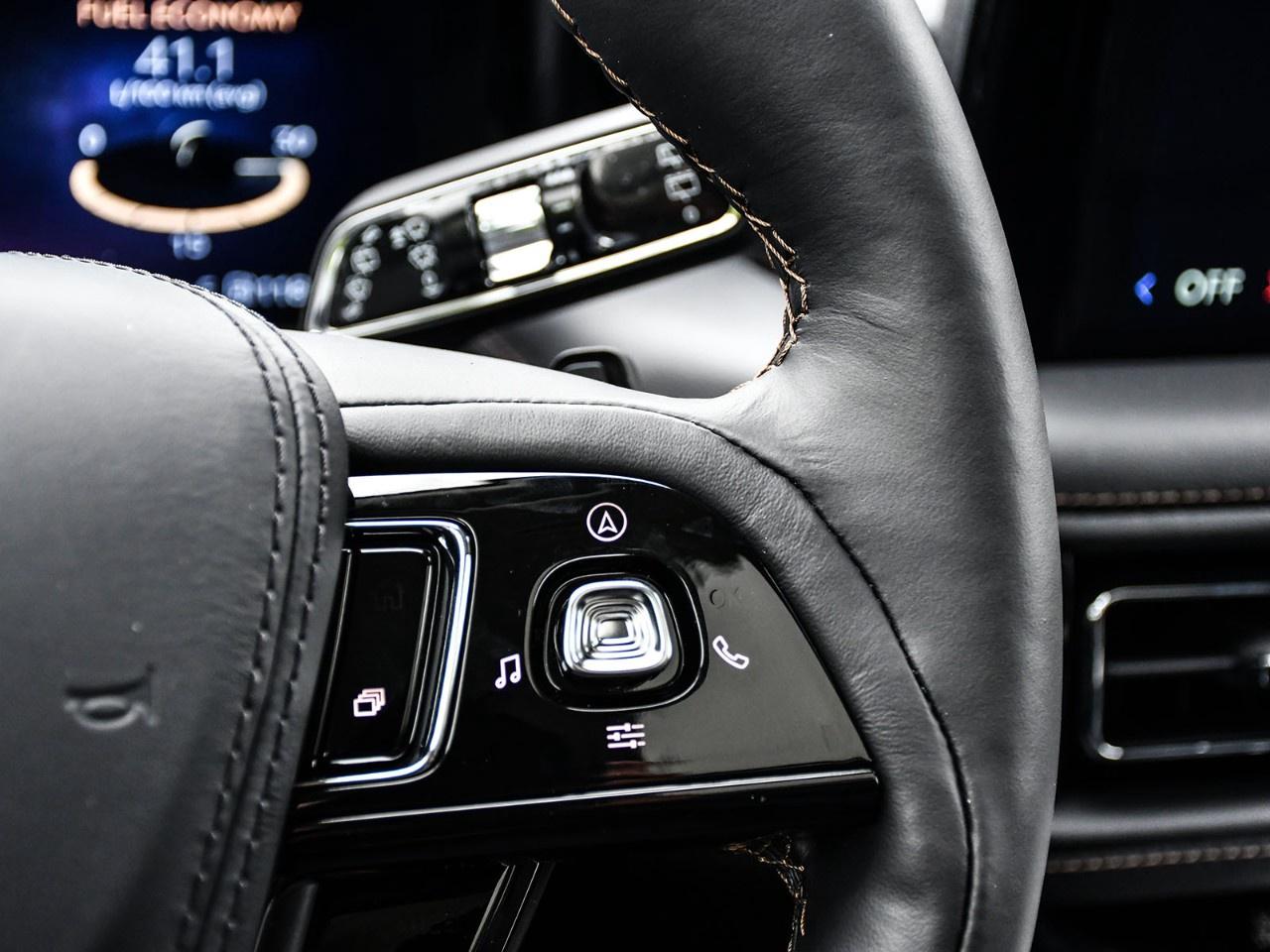 2026 Lincoln Aviator Reserve AWD Photo