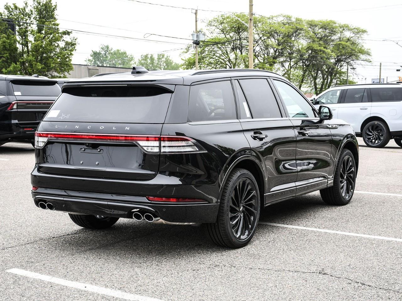 2026 Lincoln Aviator Reserve AWD Photo