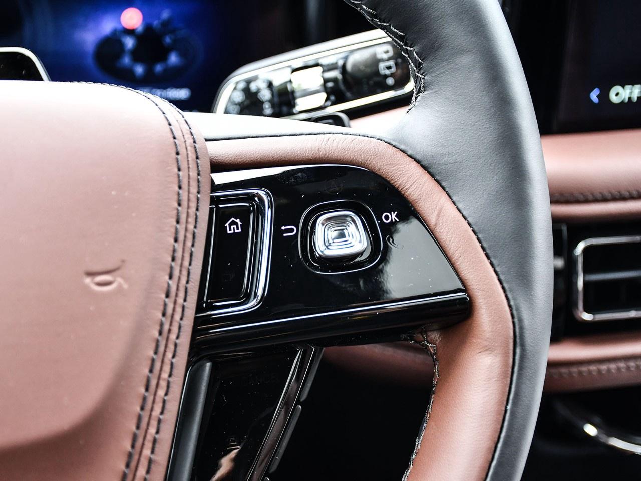 2026 Lincoln Aviator Reserve AWD Photo