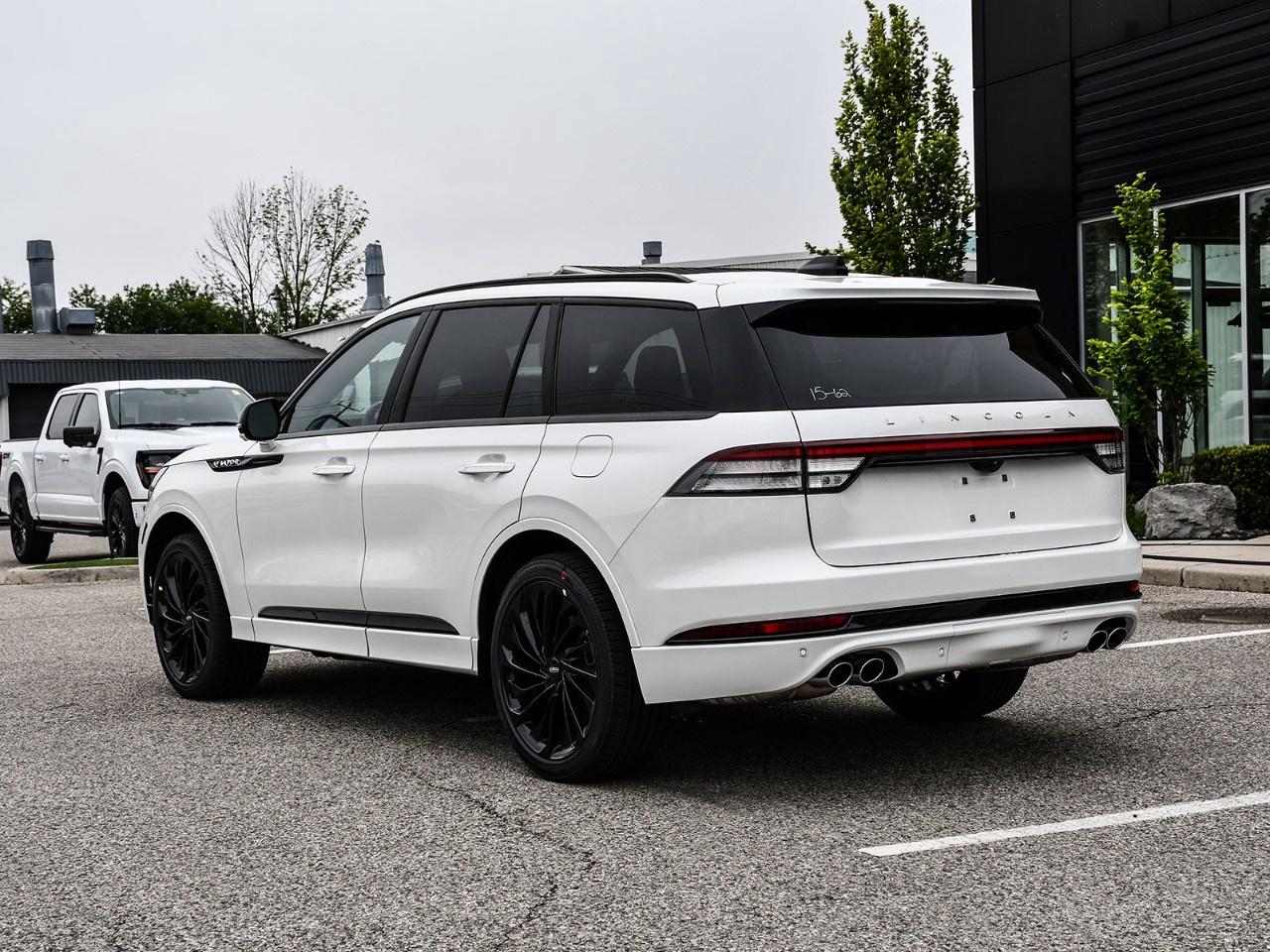 2026 Lincoln Aviator Reserve AWD Photo