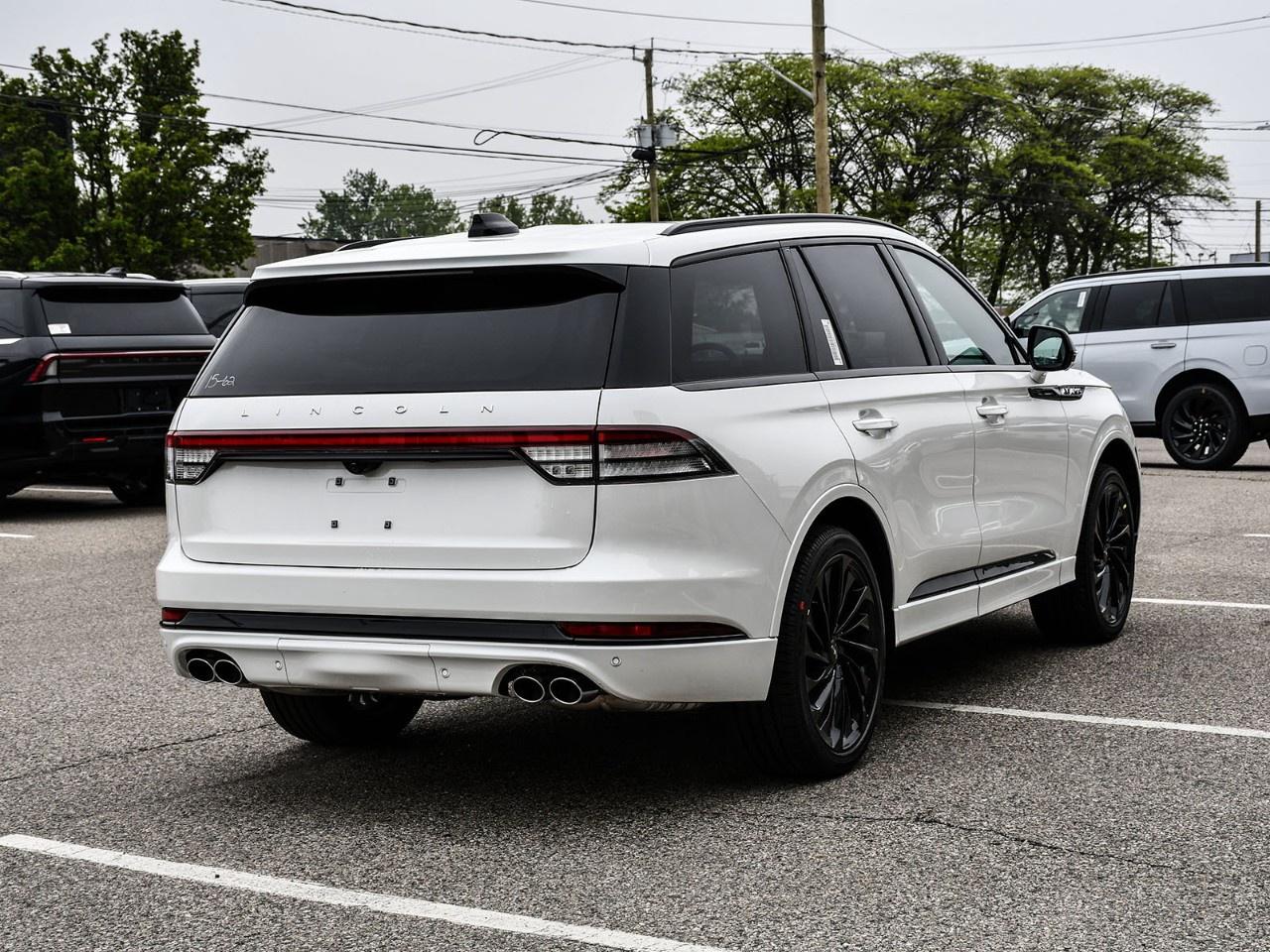 2026 Lincoln Aviator Reserve AWD Photo