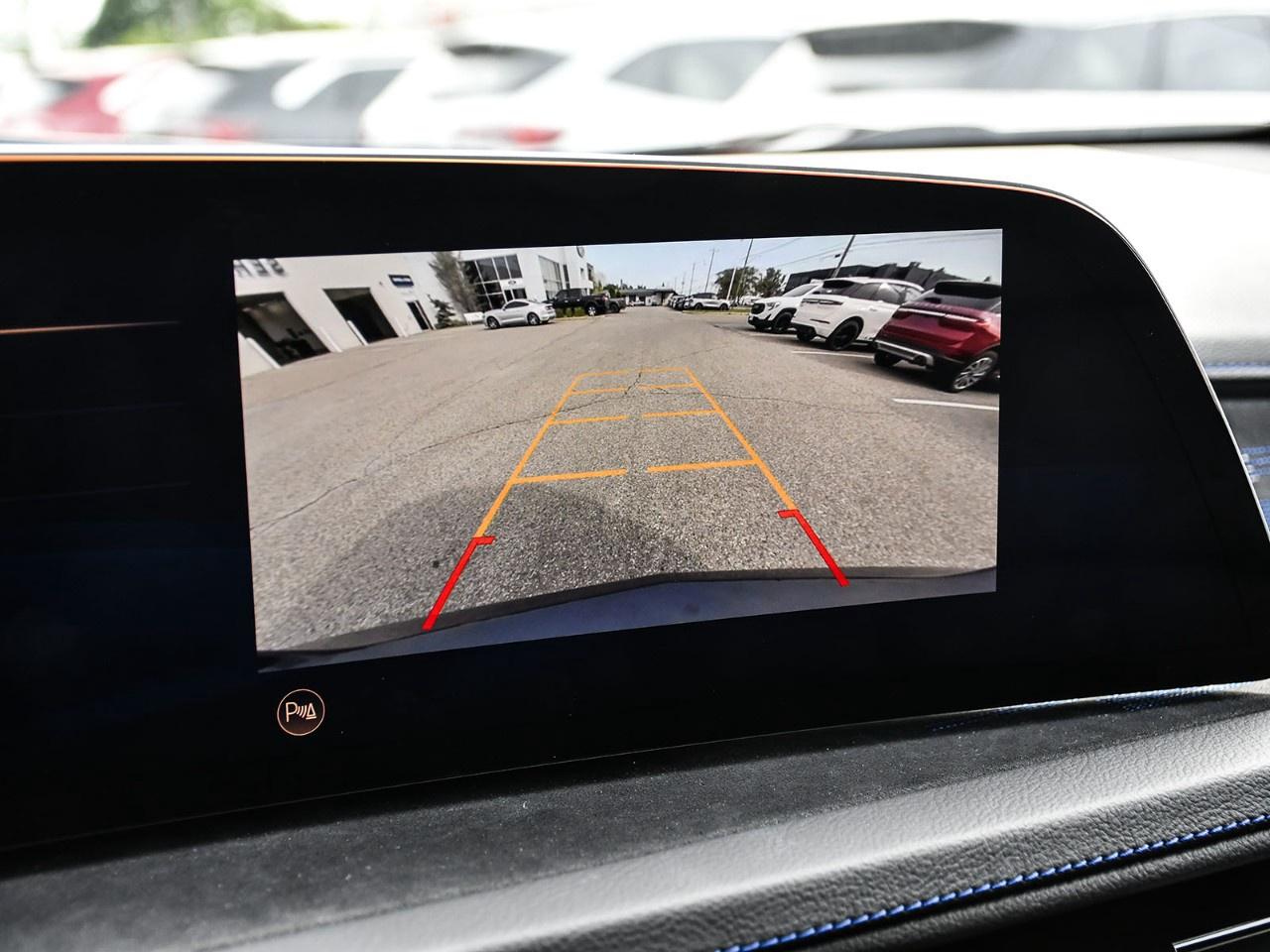 2025 Cadillac XT4 AWD 4dr Sport Photo
