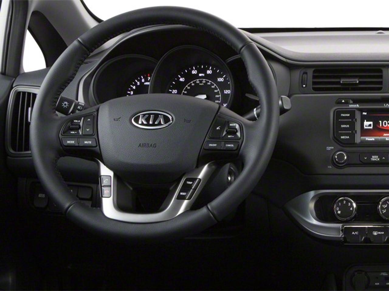 2013 Kia Rio 4dr Sdn Auto LX Photo3