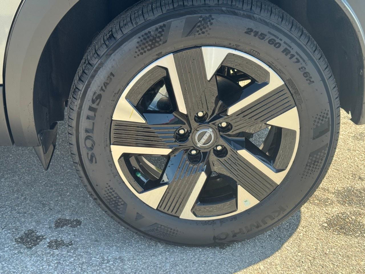 2026 Nissan Kicks SV AWD Photo