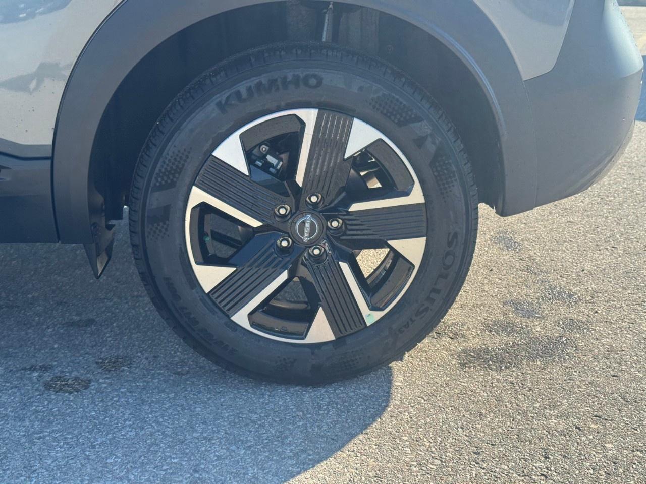 2026 Nissan Kicks SV AWD Photo